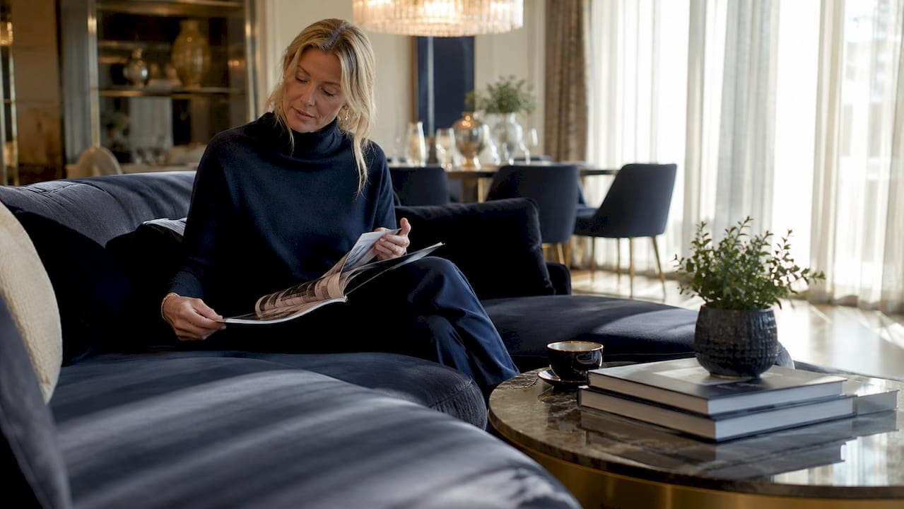 Curved sofa design: the 2026 guide for UK homes