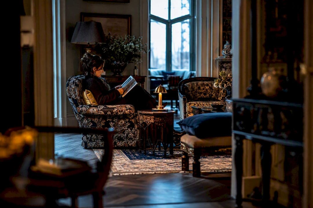 Two Trade Tested Rules That Make Maximalist Furniture Ideas Work